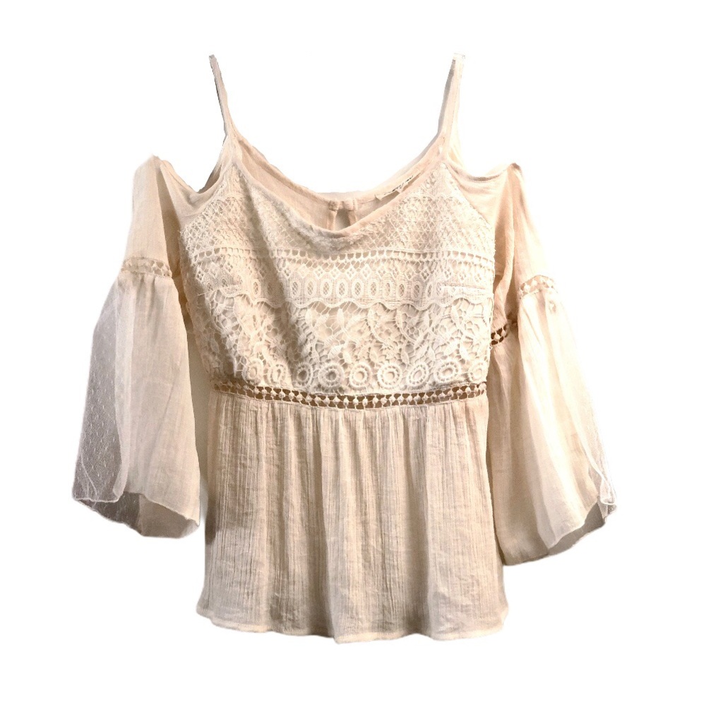 🖤NWOT - Boho Beige Top Lace Flounce Sleeve, Rayon